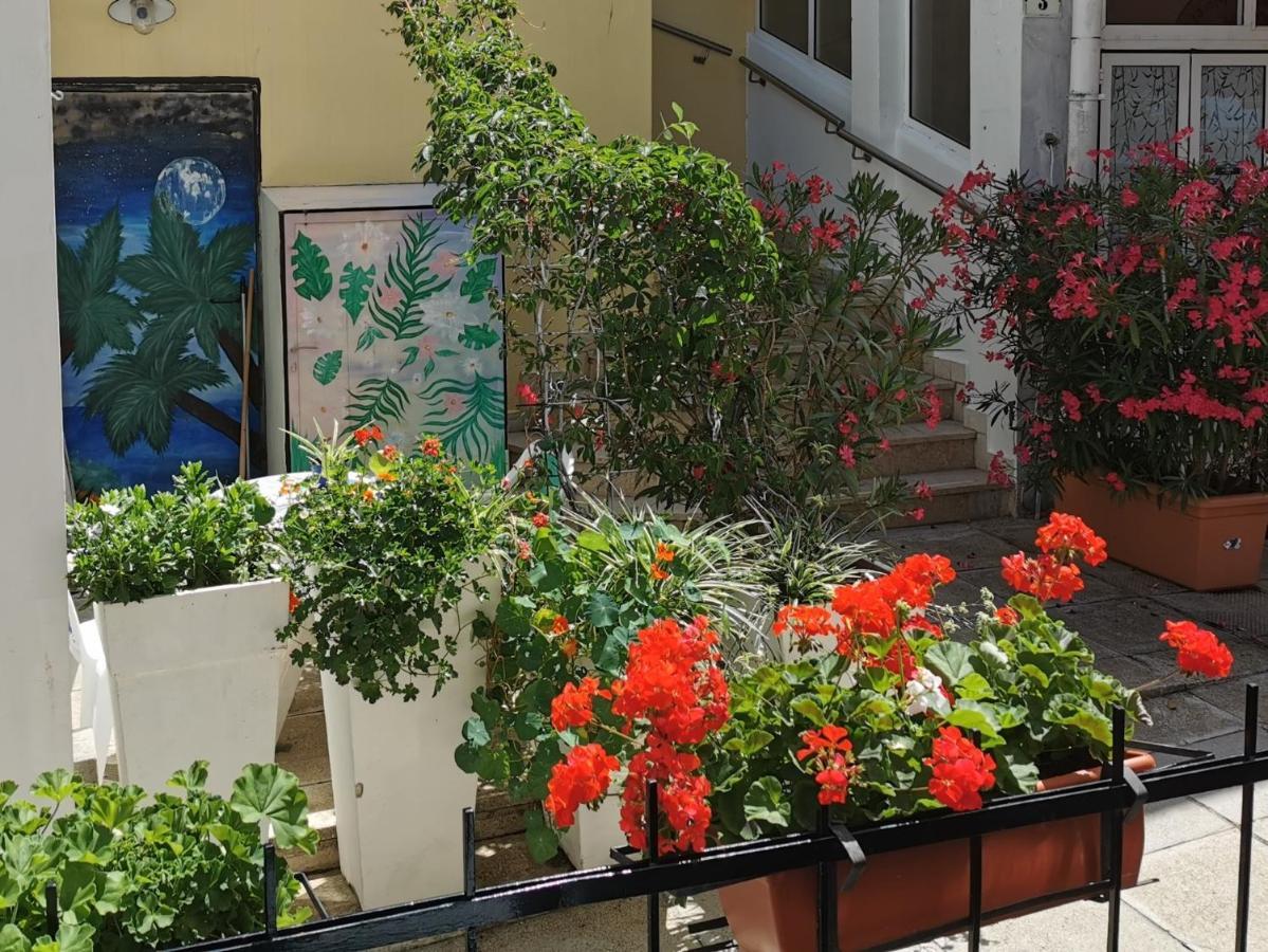 Nina Deluxe Superior 5 Star Apartment, Your Piece Of Heaven By The Sea & Park Novigrad  Exterior photo